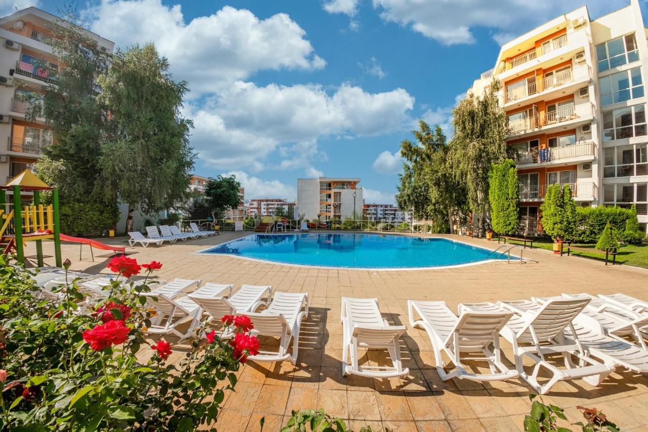 Fort Noks - Menada Apartments Sveti Vlas Εξωτερικό φωτογραφία