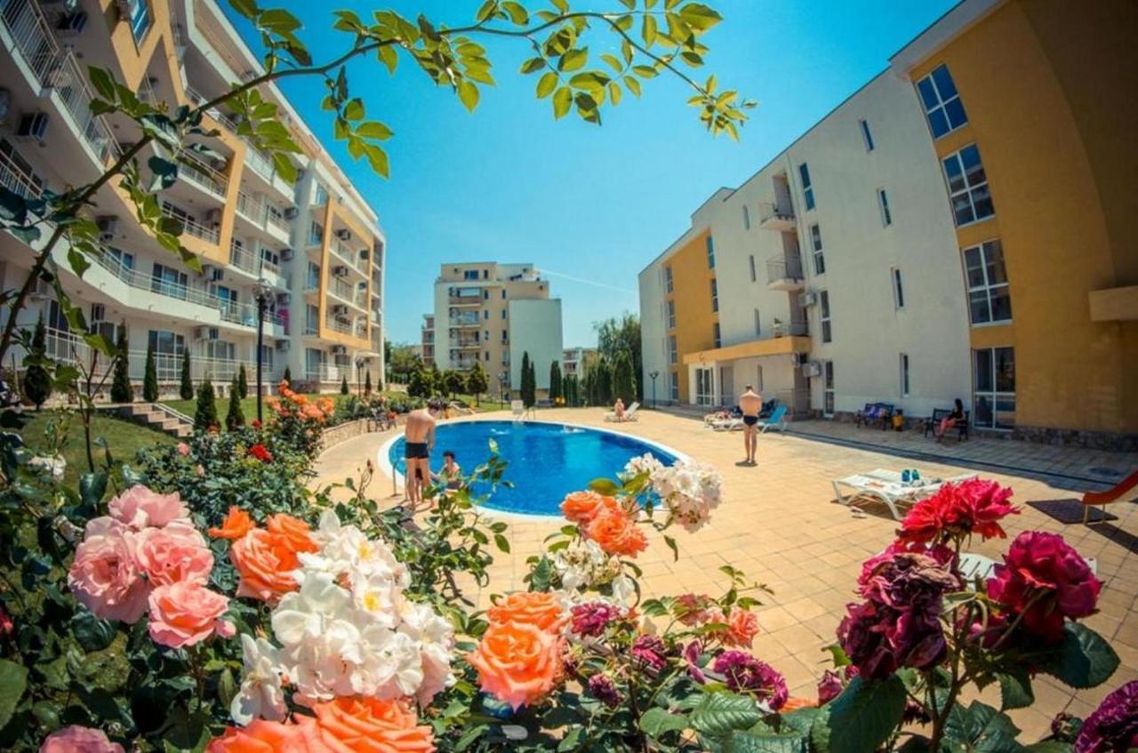 Fort Noks - Menada Apartments Sveti Vlas Εξωτερικό φωτογραφία